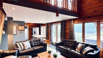 Luxury Cabin, Private Bathroom, Lake View | Lounge