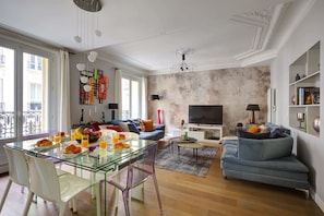 Smart TV, offices
