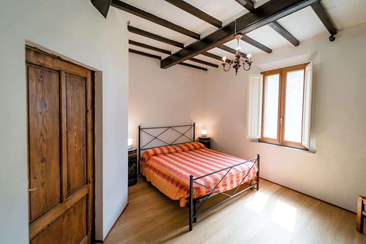 Superior kamer, uitzicht op tuin | Verduisterende gordijnen, gratis wifi, beddengoed