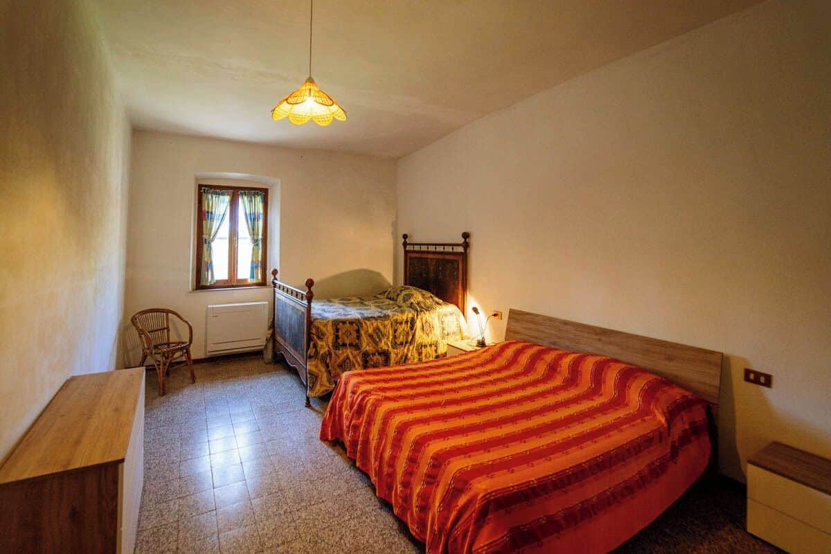 Klassiek appartement, 4 slaapkamers, open haard | Verduisterende gordijnen, gratis wifi, beddengoed
