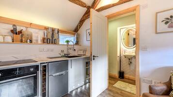 Apartment | 1 bilik tidur, meja