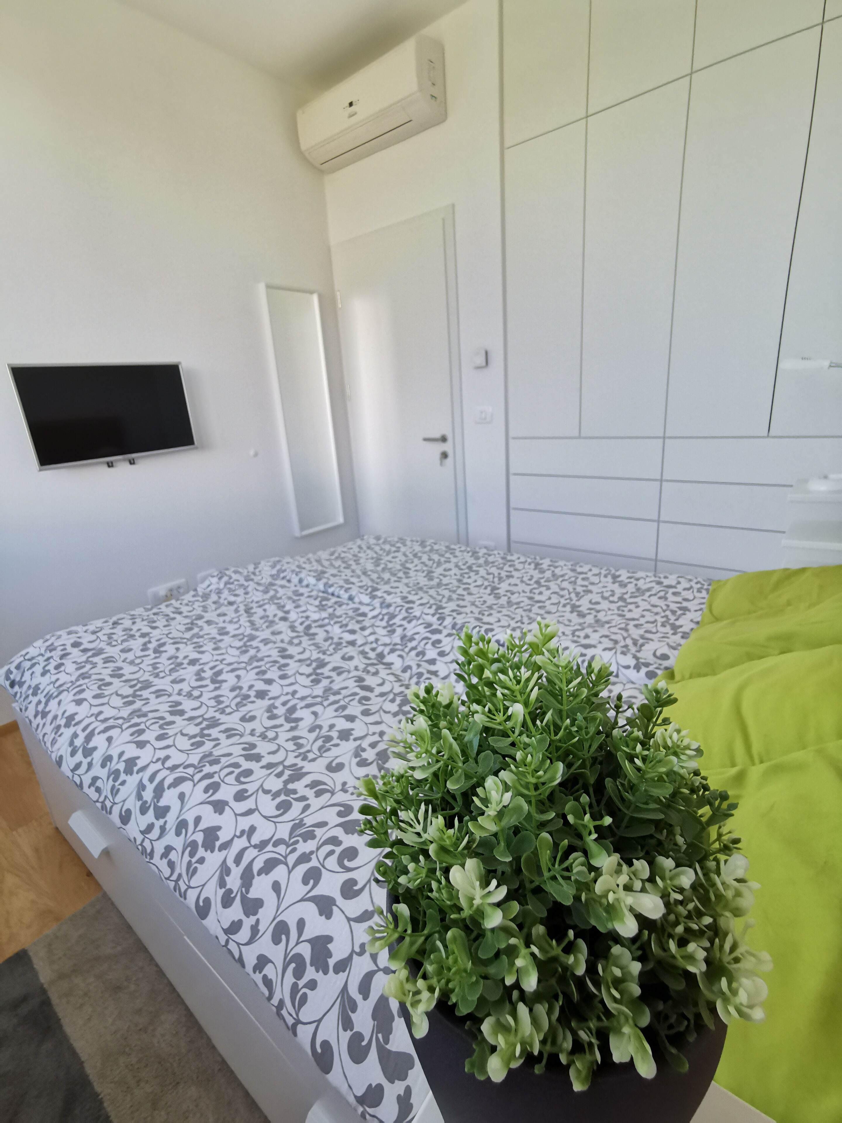 Căn hộ tiện nghi đơn giản, 2 phòng ngủ, quang cảnh thành phố | Truy cập Internet không dây miễn phí 