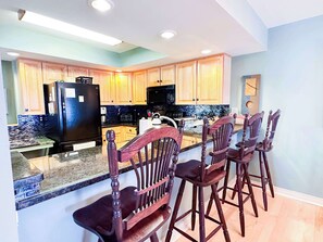 Fridge, microwave, oven, stovetop - 3BR Slopeside Solitude Condominium at Okemo Mountain (Ludlow)
