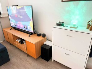 Interior - Fabulous, modern North London apartment (Harrow)