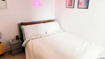 1 bedroom, iron/ironing board, WiFi, bed sheets