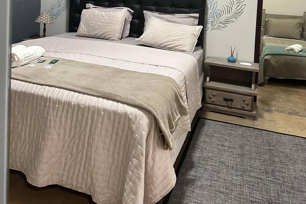 ANDORINHA | Premium bedding, individually furnished, free WiFi, bed sheets