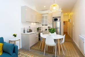 Interior - Familiar Apartamento Encants (Barcelona)