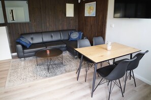 Cabin, 1 phòng ngủ, quang cảnh vườn | Khu ăn uống