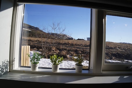 Cabin, 1 Bedroom, Garden View | Interior