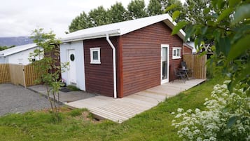 Cabin, 1 Bedroom, Garden View | Front of property