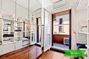 Apartment | Private kitchen | Fridge, microwave, oven, dishwasher