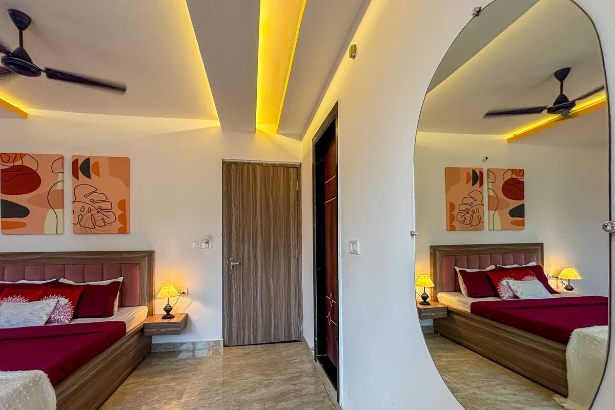 Family Room | WiFi (free)