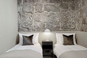 2 bedrooms, iron/ironing board, travel cot, WiFi