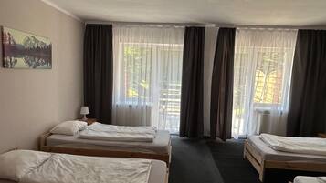 Economy Quadruple Room, Garden View | Bed sheets