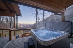 Outdoor spa tub - Hot Tub - Views - Gas Firepit (Whittier)