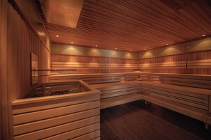 Sauna, steam room, massages