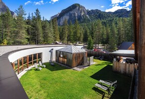 Sauna, steam room, massages