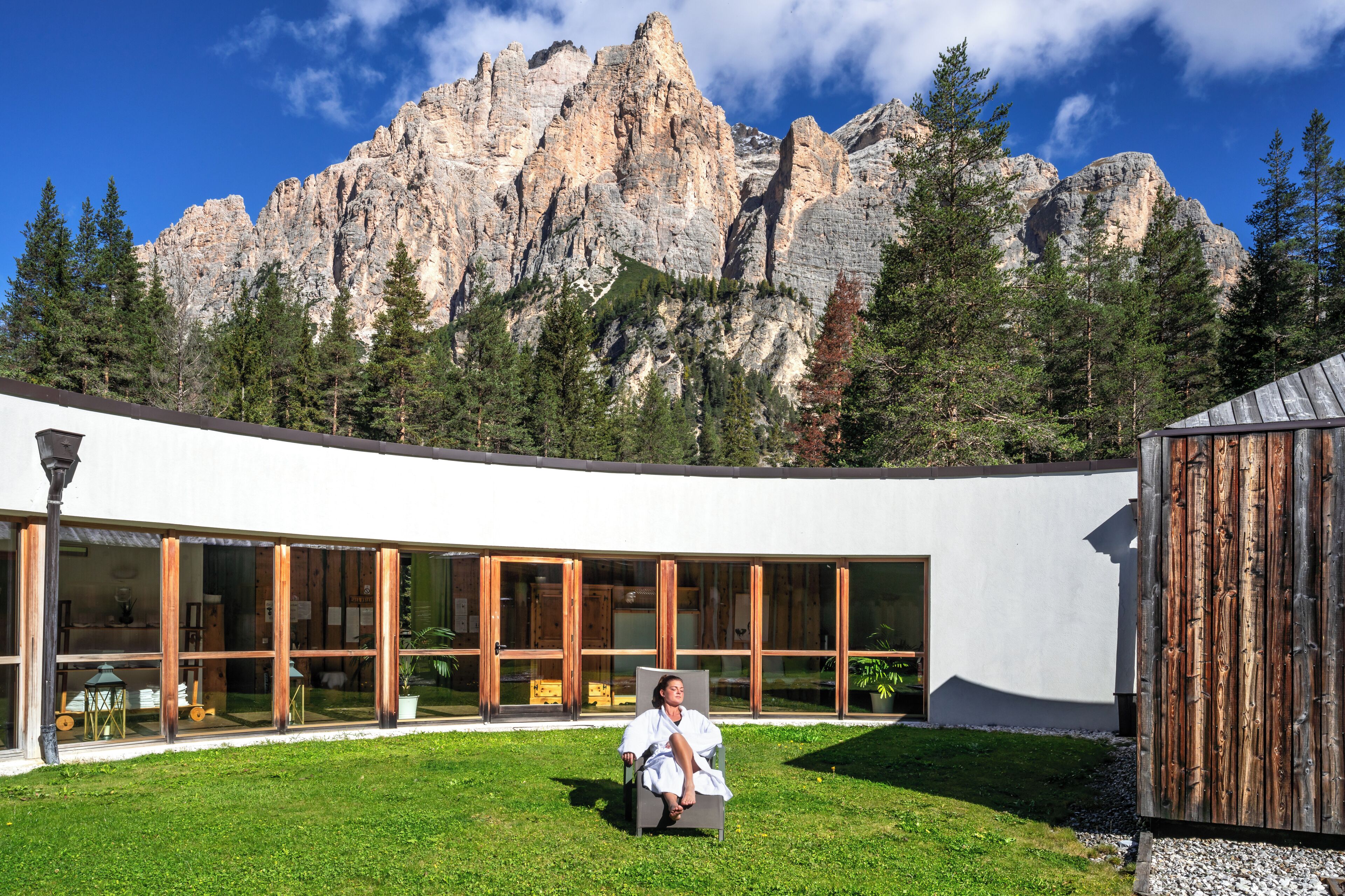 Sauna, Dampfbad, Massageanwendungen