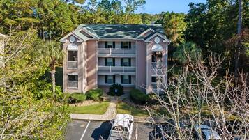 Condo, 2 Bedrooms | Exterior