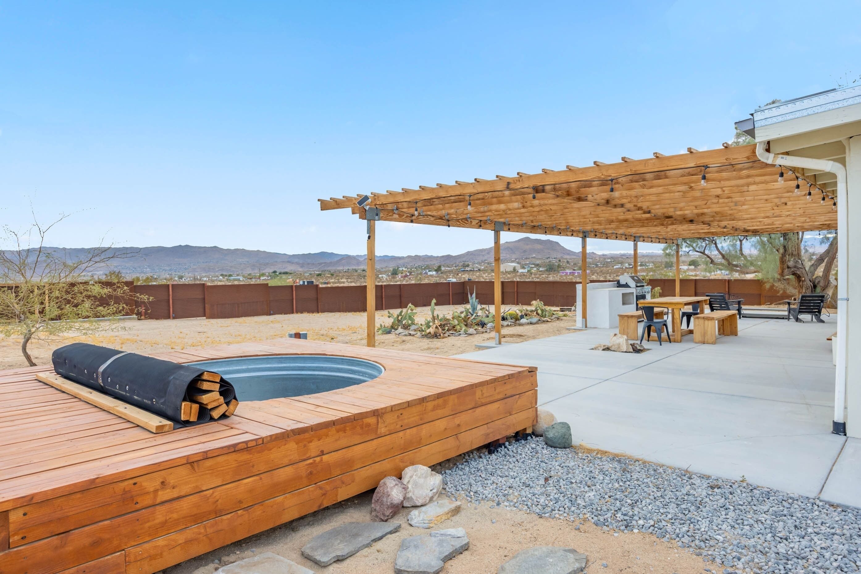 Casa, 2 habitaciones | Restaurante al aire libre