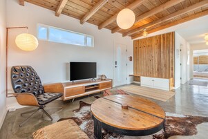 House, 2 Bedrooms | Interior