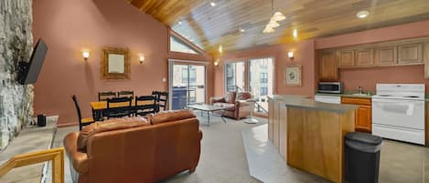 Condo, 2 Bedrooms | Interior