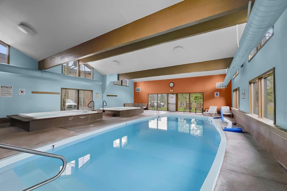 A105 Lake Cliffe 2 Bedroom Condo - Dillon Bay, CO