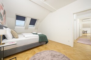 3 bedrooms, iron/ironing board, travel crib, WiFi