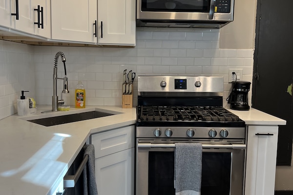 Micro-ondes, four, plaque de cuisson, lave-vaisselle