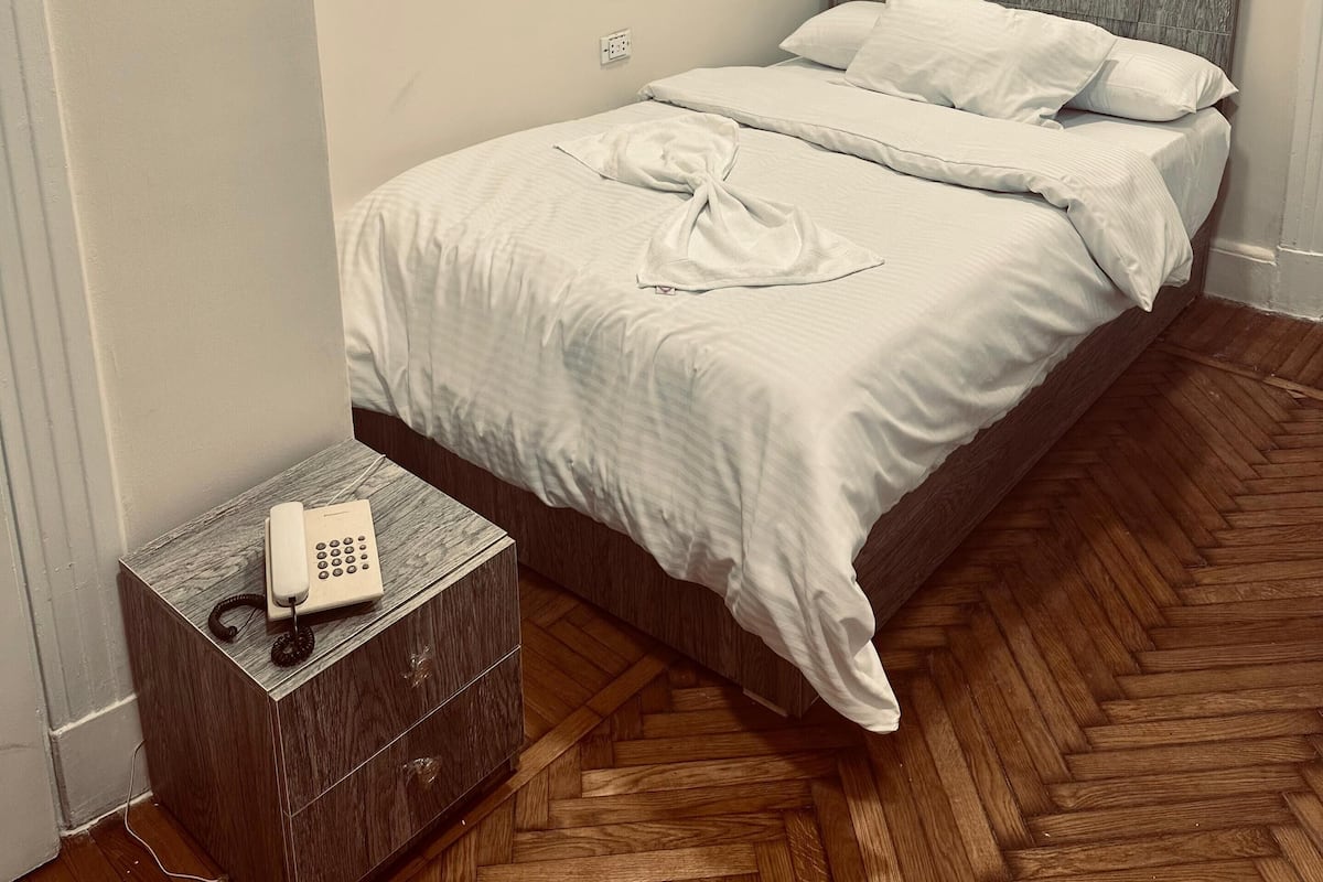Insonorizzazione, ferro/asse da stiro, Wi-Fi gratuito, lenzuola