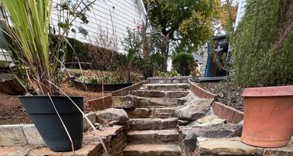 Charming 2-bedroom apartment / Basement in fabulous Alpharetta with AC, WiFi