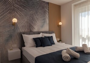 Comfort Apartment, 2 Bedrooms | 2 bedrooms, in-room safe, iron/ironing board, free cribs/infant beds