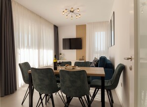 Comfort Apartment, 2 Bedrooms | In-room dining -  Smash 2 - Two-bedroom Apartments (Novalja)