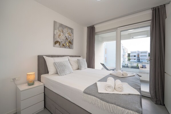 Comfort Apartment, 2 Bedrooms | 2 bedrooms, iron/ironing board, free WiFi, bed sheets -  Smash 2 - Two-bedroom Apartments (Novalja)