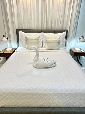 2 Schlafzimmer, Schreibtisch, Bügeleisen/Bügelbrett, WLAN