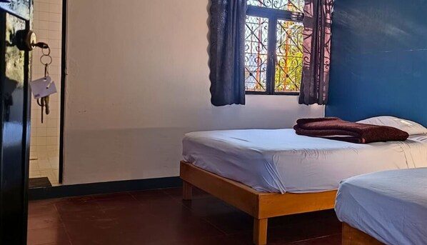 1 غرفة نوم ومكتب ومكواة/لوح كي وواي فاي