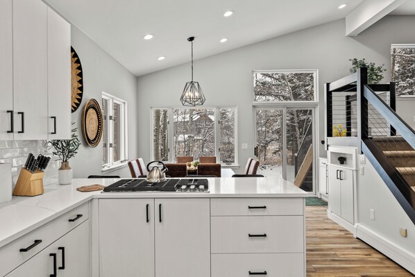 Fridge, microwave, oven, stovetop - Snowbound Lodge| Private Hot Tub | Pet Friendly! (Steamboat Springs)