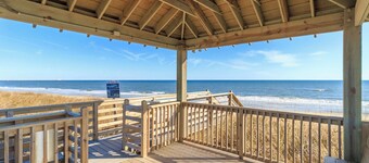 D0223C, Oceanfront Bliss Awaits, Stunning, Community Pool