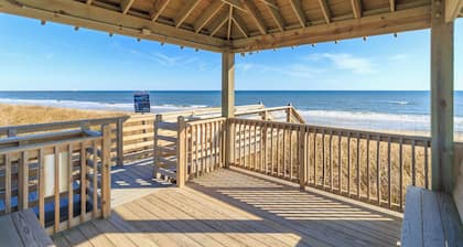 D0223C, Oceanfront Bliss Awaits, Stunning, Community Pool