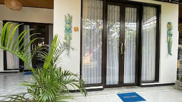 Standard Double Room | Terrace/patio