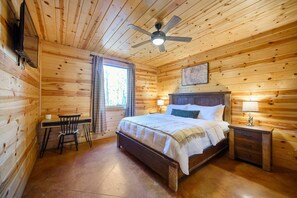 8 chambres, coffre-fort, bureau, fer et planche à repasser