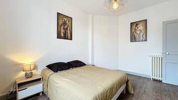 1 bedroom, iron/ironing board, travel crib, free WiFi