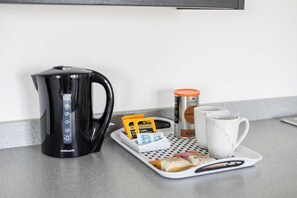 Kaffee und/oder Kaffeemaschine