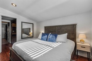 2 chambres, fer et planche Ă repasser, Wi-Fi gratuit, draps fournis