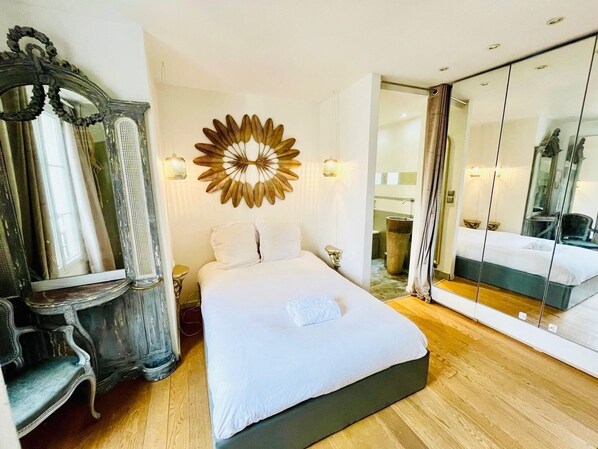 2 bedrooms, free WiFi - Charming 2-bedroom loft in brilliant Paris next to Gare du Nord Montmartre (Paris)