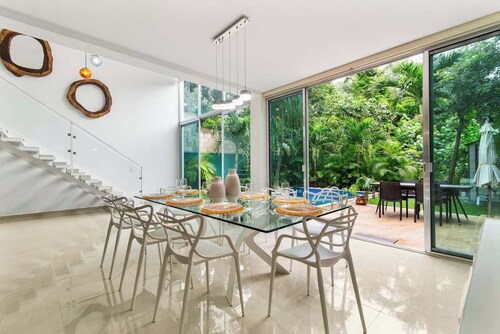 Casa Lula, 5-BR Getaway in Riviera Maya
