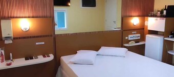 Paradies Hotéis e Motéis
