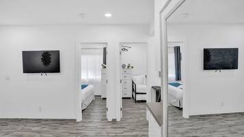 2 bedrooms, iron/ironing board, bed sheets