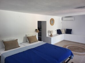 4 bedrooms, in-room safe, iron/ironing board, free WiFi - Charming boutique villa Casa de Cactus, Balcon al Mar, Javea (VC)