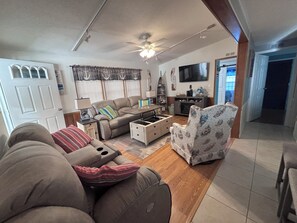 Téléviseur connecté, foyer